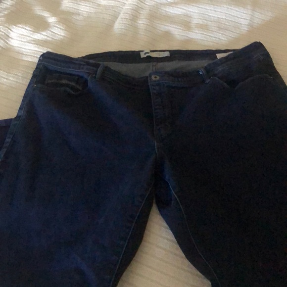 Perfect shaping 512 black label Levi’s bootcut stretchy woman’s jeans - Picture 4 of 12